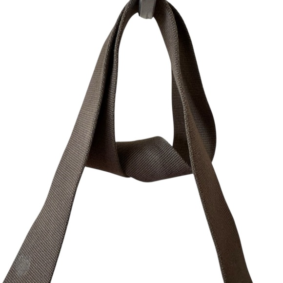 Dooney & Bourke Windham Annie Sac Red Shoulder Hobo Crossbody Bag Casual - Picture 7 of 16